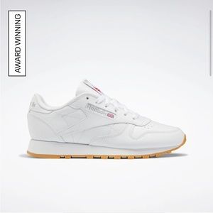 Classic Leather Shoes
REEBOK